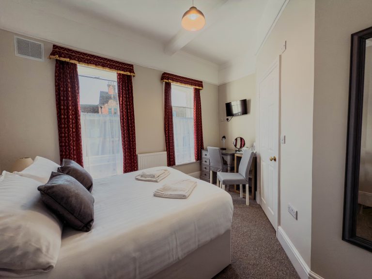 Newport Quay Hotel Room 4 Double Room Standard Double Bed